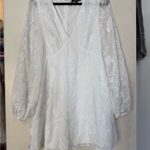 Elegant Lulus White Floral Dress